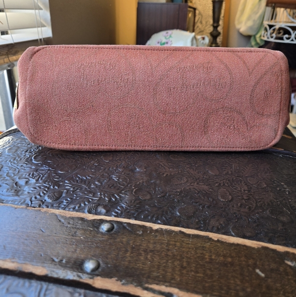 Vintage Dooney & Bourke Designer Handbag - Picture 6 of 10